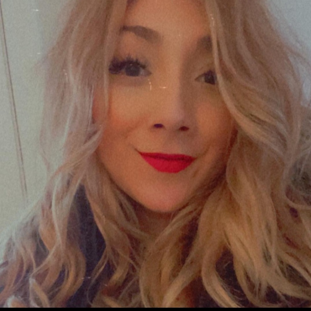 Meet your Posher, Kaitlynd